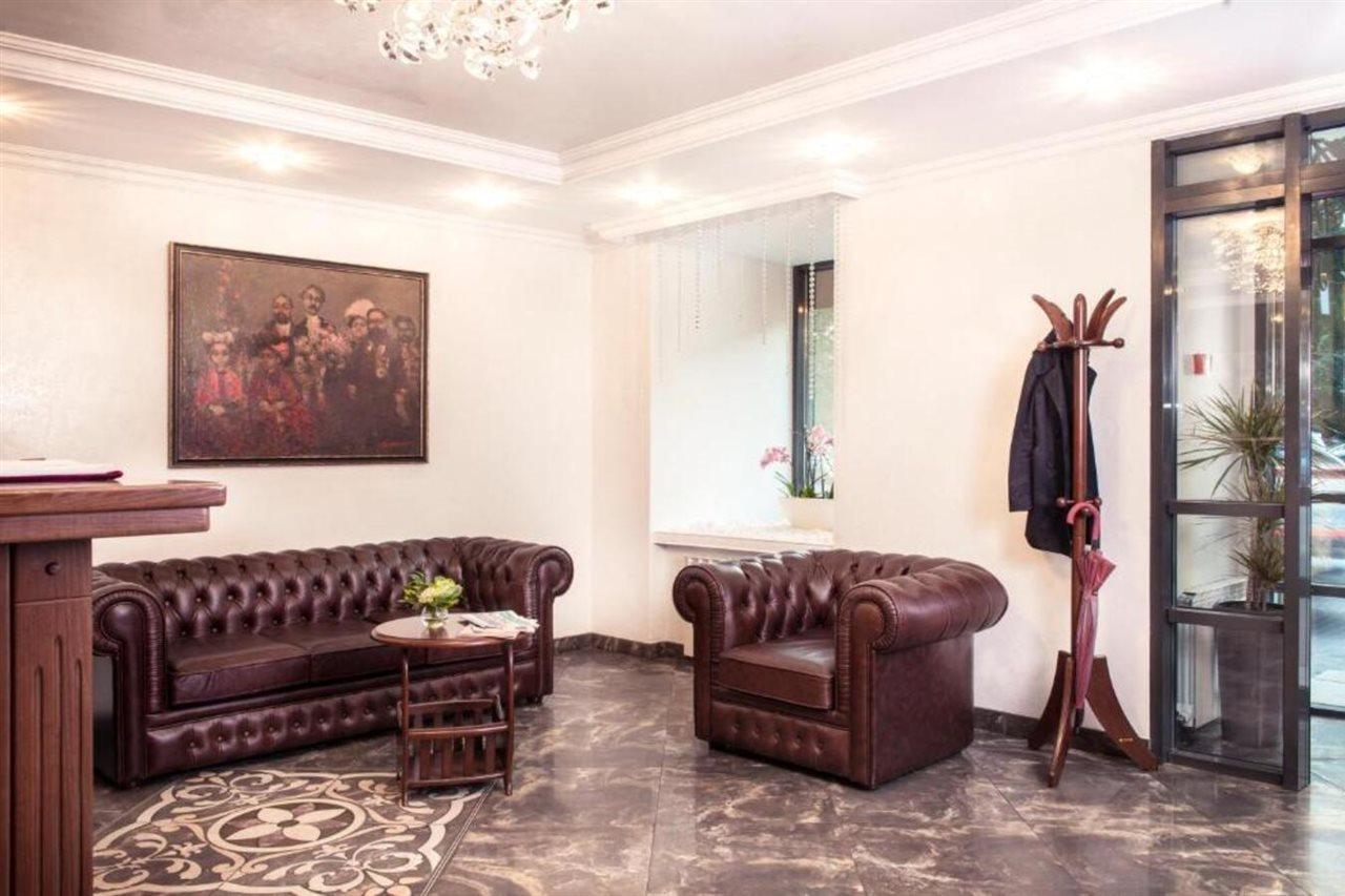 Greguar Hotel By Uhm Kyiv Exterior foto