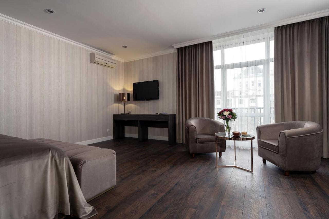 Greguar Hotel By Uhm Kyiv Exterior foto