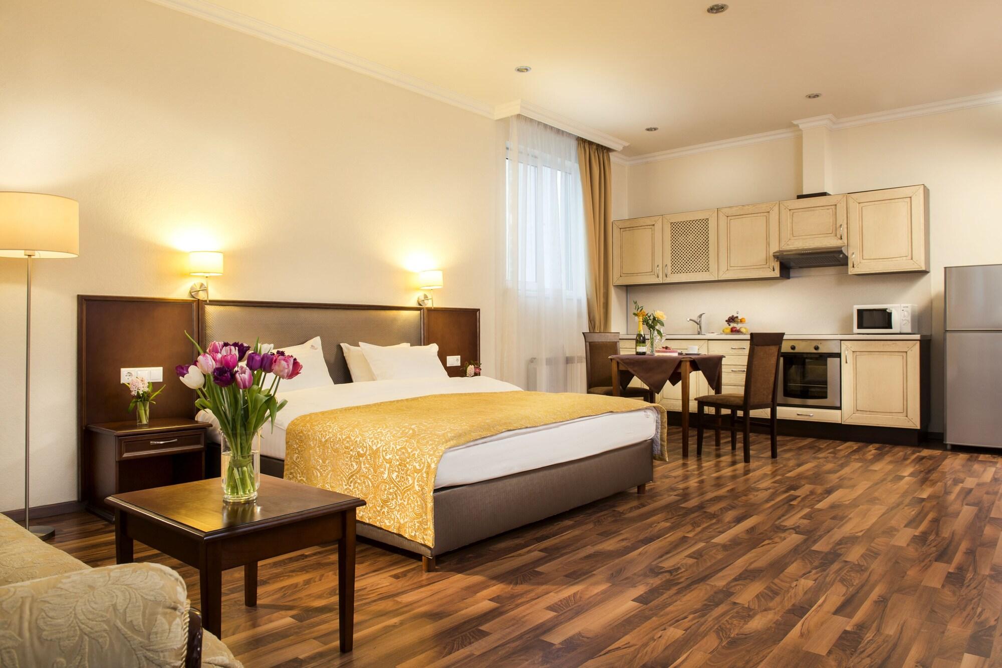 Greguar Hotel By Uhm Kyiv Exterior foto