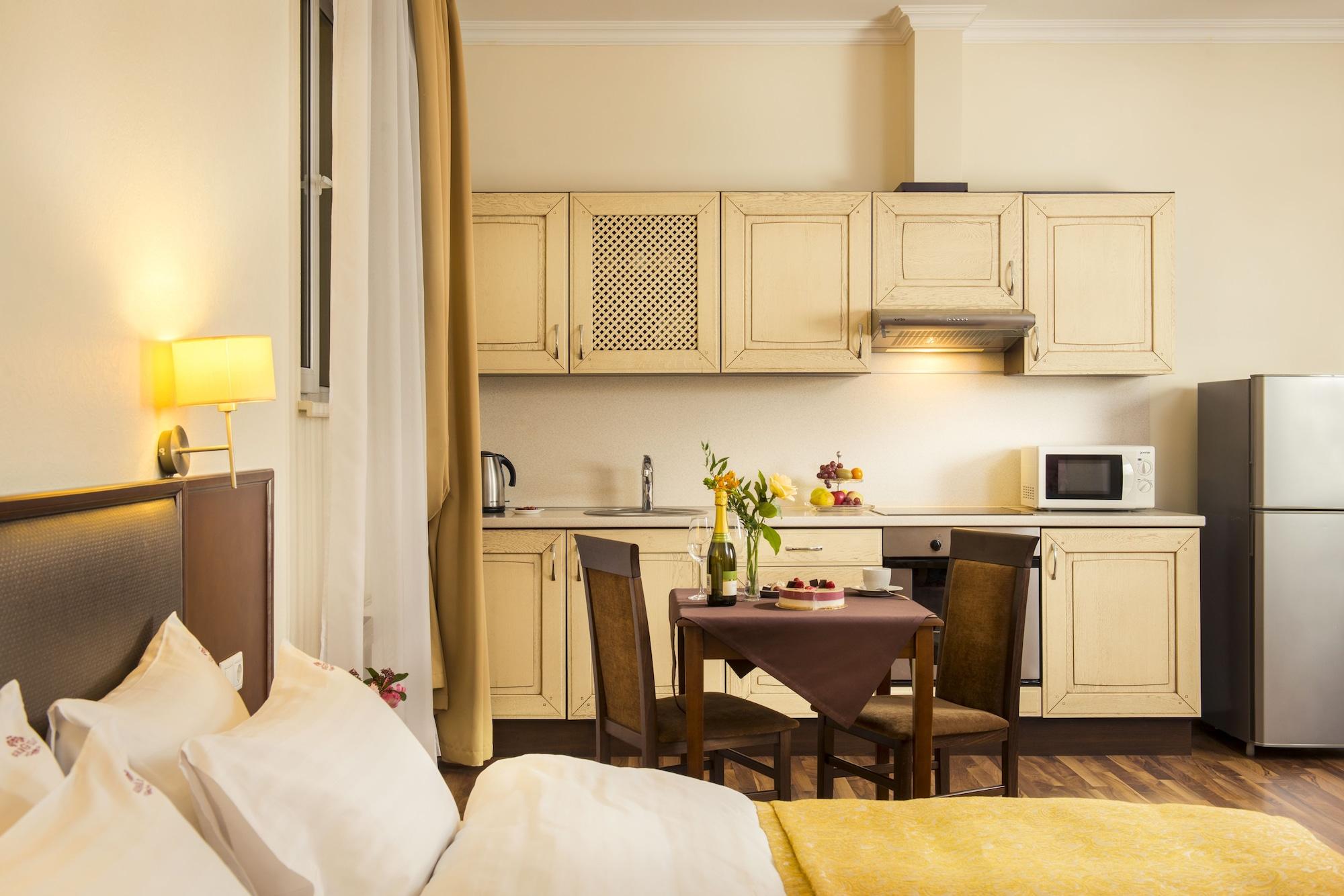 Greguar Hotel By Uhm Kyiv Exterior foto